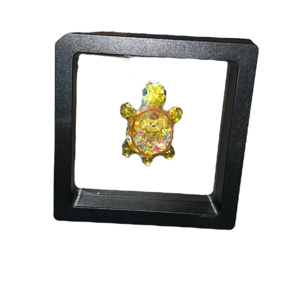 Sanrio Pompompurin Shimmery Yellow Lucky Turtle with 3D Floating Frame Display - Picture 8 of 13